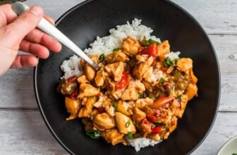 Easy Sweet Chili Chicken Bowls (Ready in 20 Minutes)