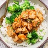 Slow Cooker Honey Sriracha Chicken